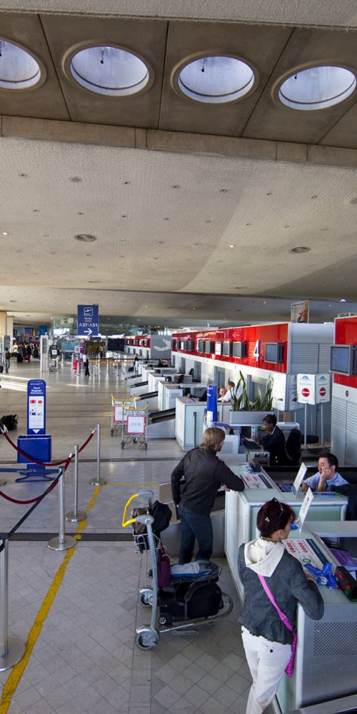 Quiet lounge corner at Charles de Gaulle Airport