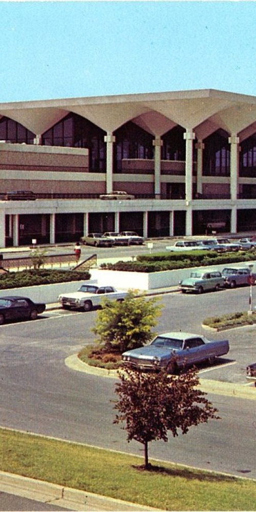 Inside a lounge at Memphis Intl Airport