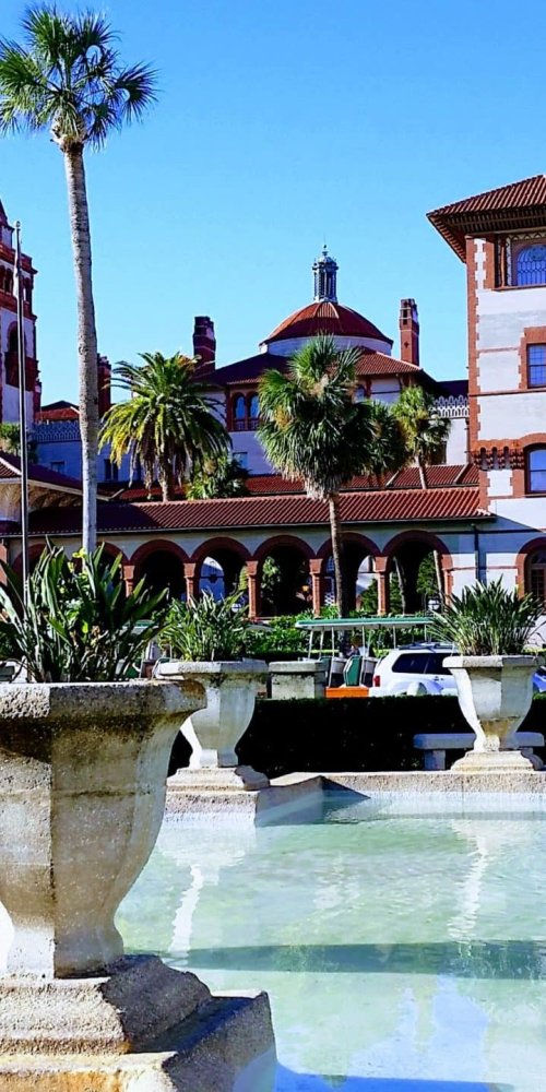 Inside a St Augustine lounge